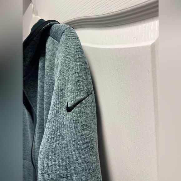 Nike Dri-Fit Fleece Zip up - Picture 4 of 9